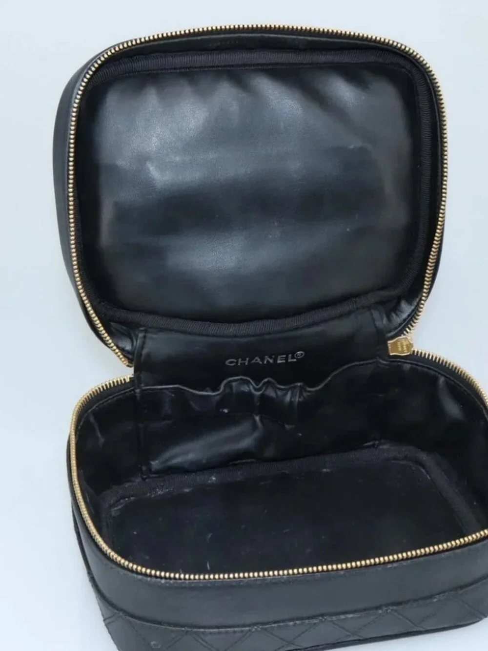 CHANEL Bicolore Vanity Hand Bag Leather Black Gold CC Auth 108585